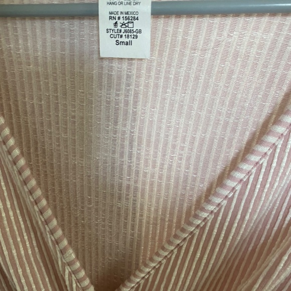 Caught In The Wind pink with white stripes top - Picture 2 of 3